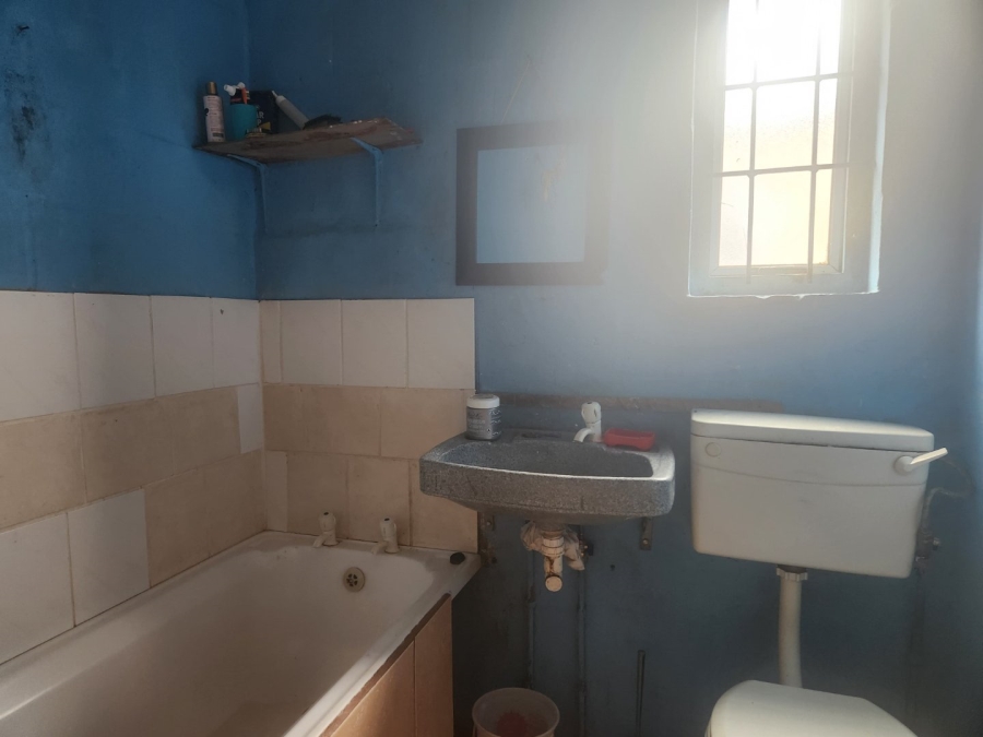 2 Bedroom Property for Sale in Pacaltsdorp Western Cape